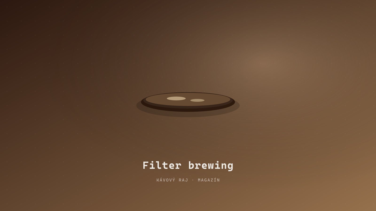 V60 filter brewing nad sklenenou karafou
